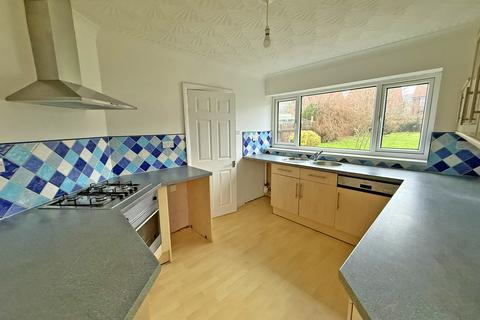 3 bedroom detached bungalow for sale, Beacon Road, Scarborough YO12