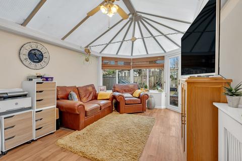 5 bedroom semi-detached house for sale, Whitfield Avenue, Paddington, WA1