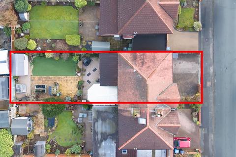 5 bedroom semi-detached house for sale, Whitfield Avenue, Paddington, WA1