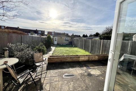 House share to rent, Brunswick Avenue, London N11