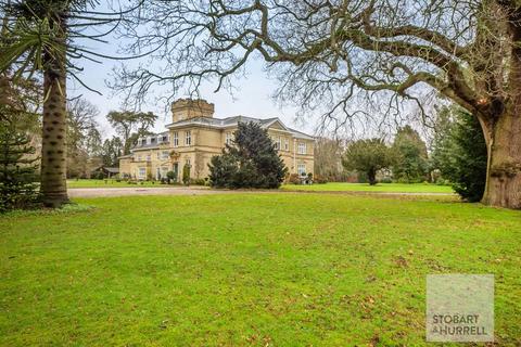3 bedroom character property for sale, Hall Road, Norwich NR13