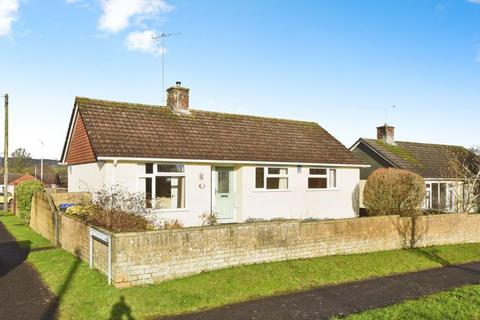 3 bedroom bungalow for sale, Wessex Road, Wilton                   *VIDEO TOUR*