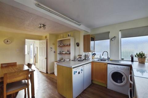 3 bedroom bungalow for sale, Wessex Road, Wilton                   *VIDEO TOUR*
