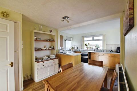 3 bedroom bungalow for sale, Wessex Road, Wilton                   *VIDEO TOUR*