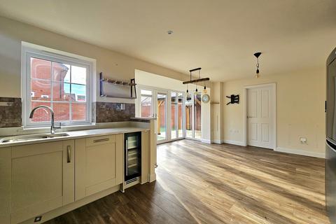 undefined, Nightingale Close, Hardwicke, GL2