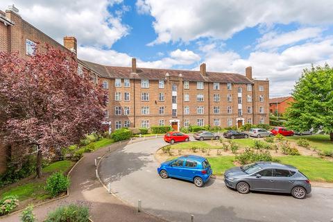 2 bedroom apartment to rent, Birkenhead Avenue, Kingston Upon Thames
