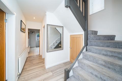 3 bedroom semi-detached house for sale, Glynne Avenue, Kingswinford DY6