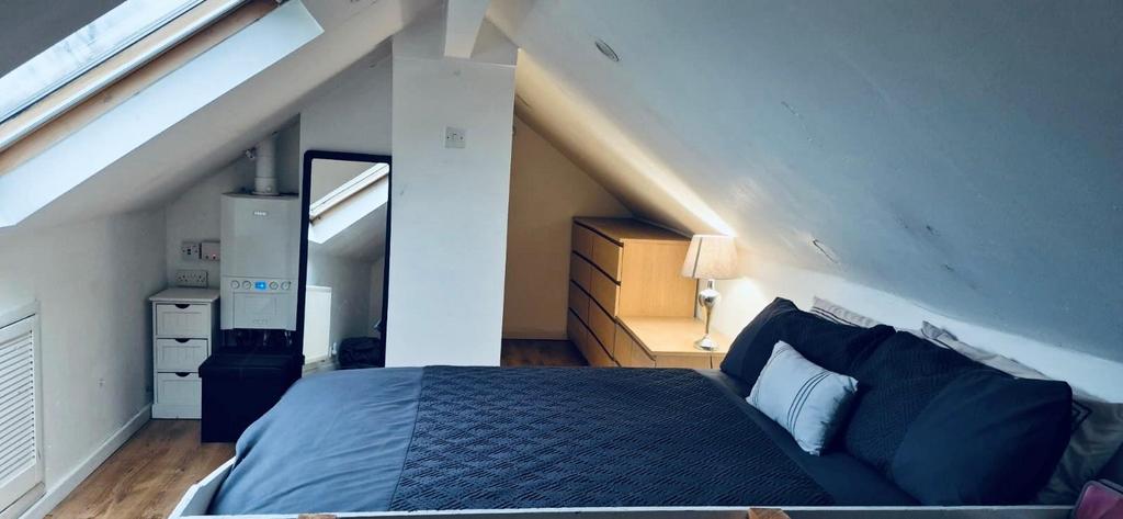 Bedroom Four/Loft - Ensuite