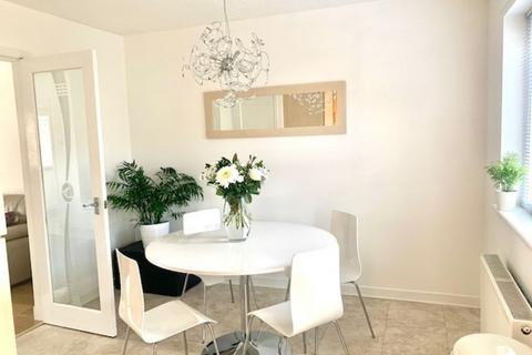 3 bedroom semi-detached house to rent, Larbert,