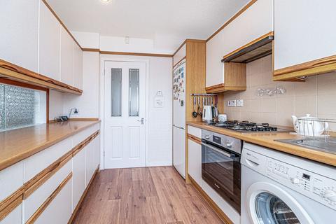 2 bedroom semi-detached house for sale, Hazel Avenue, Kirkcaldy