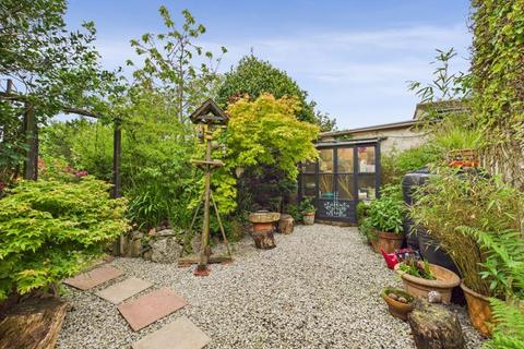 undefined, Dolcoath Road, Camborne - Delightful garden