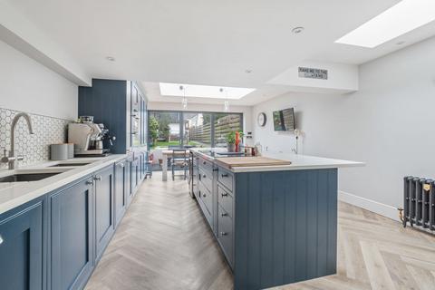 4 bedroom terraced house for sale, Shaftesbury Road, Poole BH15