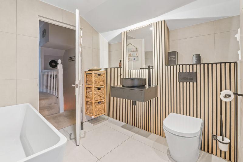 Main Bathroom