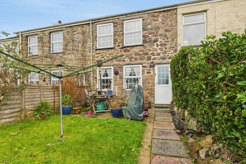 2 bedroom cottage for sale, Treskillard, Redruth - Presented to a high standard