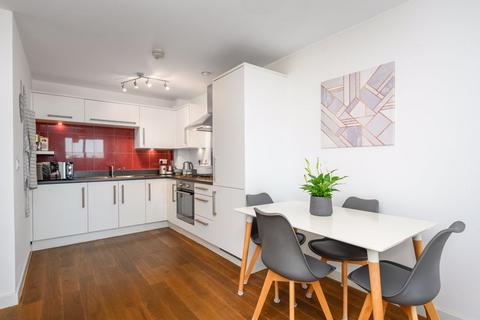1 bedroom flat for sale, Victory Park Road, Addlestone KT15
