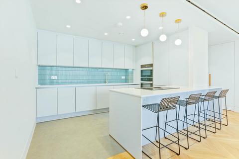 2 bedroom flat to rent, Golden Square, London, W1F