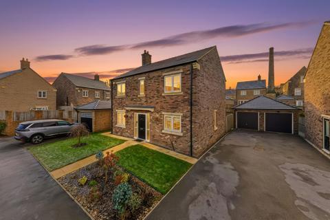 Naylor Avenue, Leeds, LS19