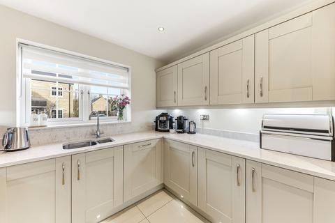 4 bedroom detached house for sale, Naylor Avenue, Leeds, LS19