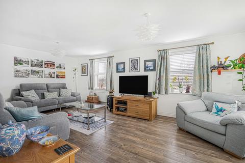 4 bedroom detached house for sale, Leachman Way, Petersfield GU31