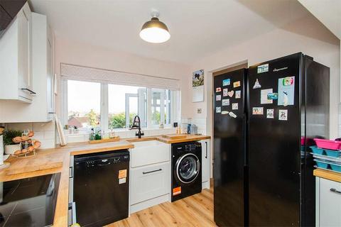 2 bedroom terraced house for sale, Oakleigh Drive, Rugeley WS15