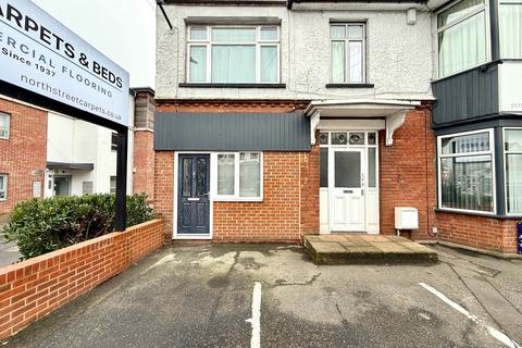 undefined, Romford RM1