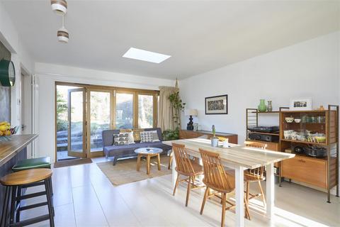 2 bedroom semi-detached house for sale, ELMFIELD, RYDE