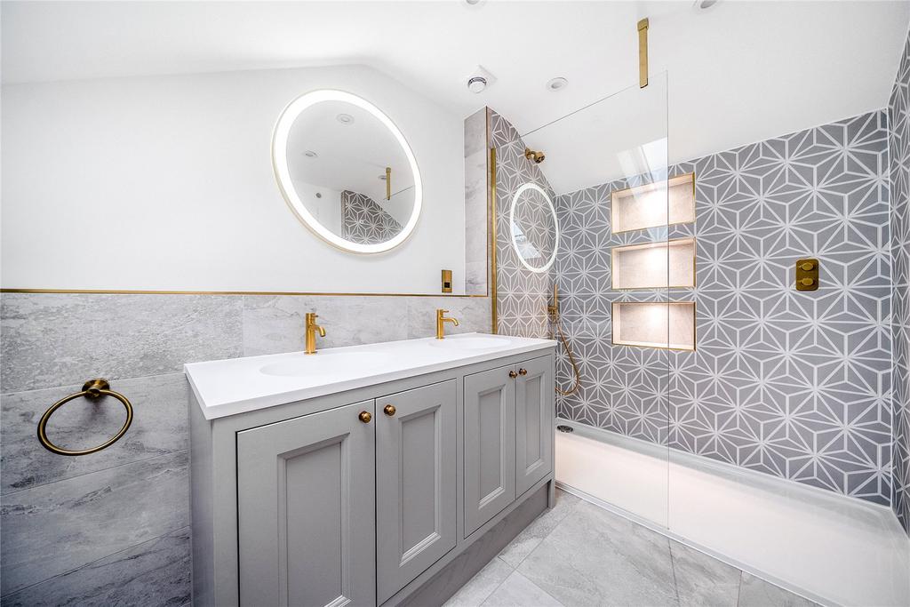 Ensuite