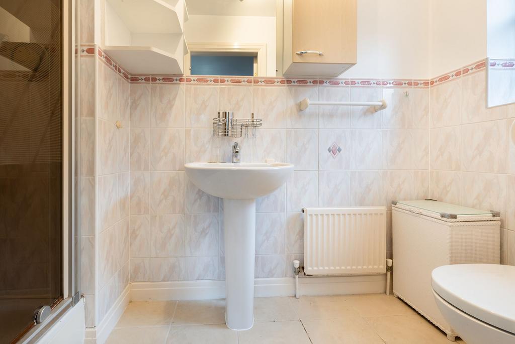 Bedroom 1 En Suite