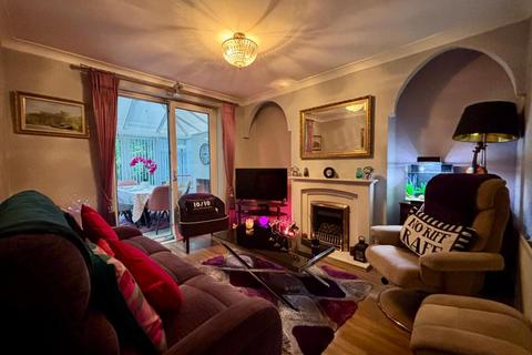 undefined, Bush Hill, The Headlands NN3