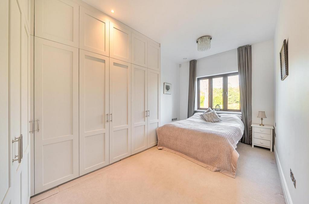 Davidson Frost-Wellings, DFW, Soane Square, Bentle