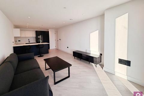 2 bedroom flat to rent, Vista River Tower, 1 Trinity Way, Manchester, M3