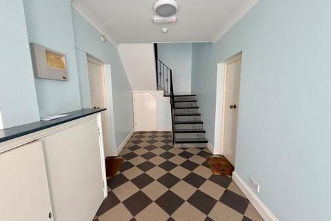 2 bedroom maisonette to rent, Strode Road, London, Greater London, NW10 2NH