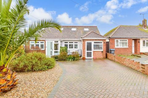 4 bedroom chalet for sale, Clarence Avenue, Margate CT9