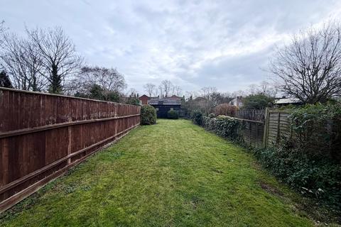 4 bedroom semi-detached house to rent, Ipswich IP3