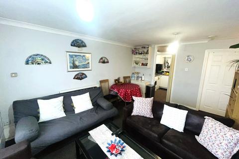 undefined, Isleworth TW7