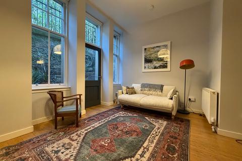 1 bedroom flat to rent, Rothesay Mews, Edinburgh EH3