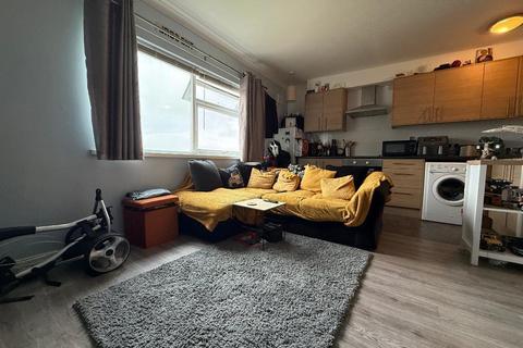1 bedroom apartment for sale, Burfield Court, Stopsley, Luton, Bedfordshire, LU2 8JY