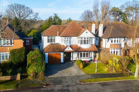 4 bedroom detached house for sale, Blacksmiths Hill, Sanderstead, South Croydon, CR2 9AZ