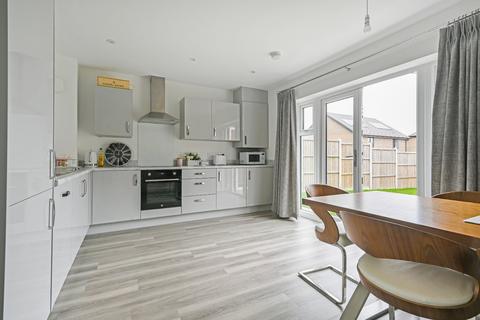 3 bedroom detached house for sale, Waylett Crescent, Warehorne, Ashford, Kent, TN26