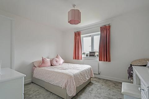 3 bedroom detached house for sale, Waylett Crescent, Warehorne, Ashford, Kent, TN26