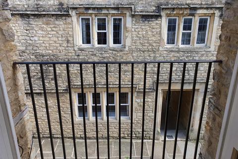 1 bedroom coach house to rent, Coxwell Street | Cirencester | GL7 2BH