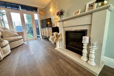 4 bedroom semi-detached house for sale, The Oval, Heald Green, Cheadle, SK8