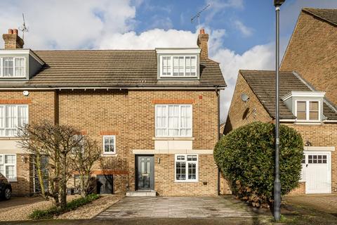 4 bedroom end of terrace house for sale, Goodhall Close, Stanmore HA7