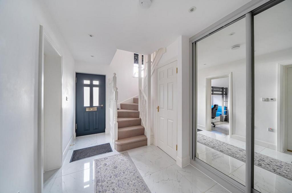 Davidson Frost-Wellings, DFW, Goodhall Close, Stan