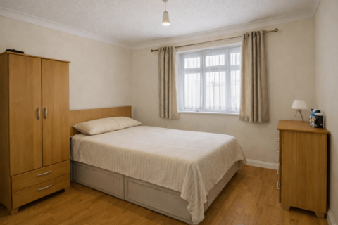 3 bedroom flat to rent, Tabard St, London, SE1 4XZ