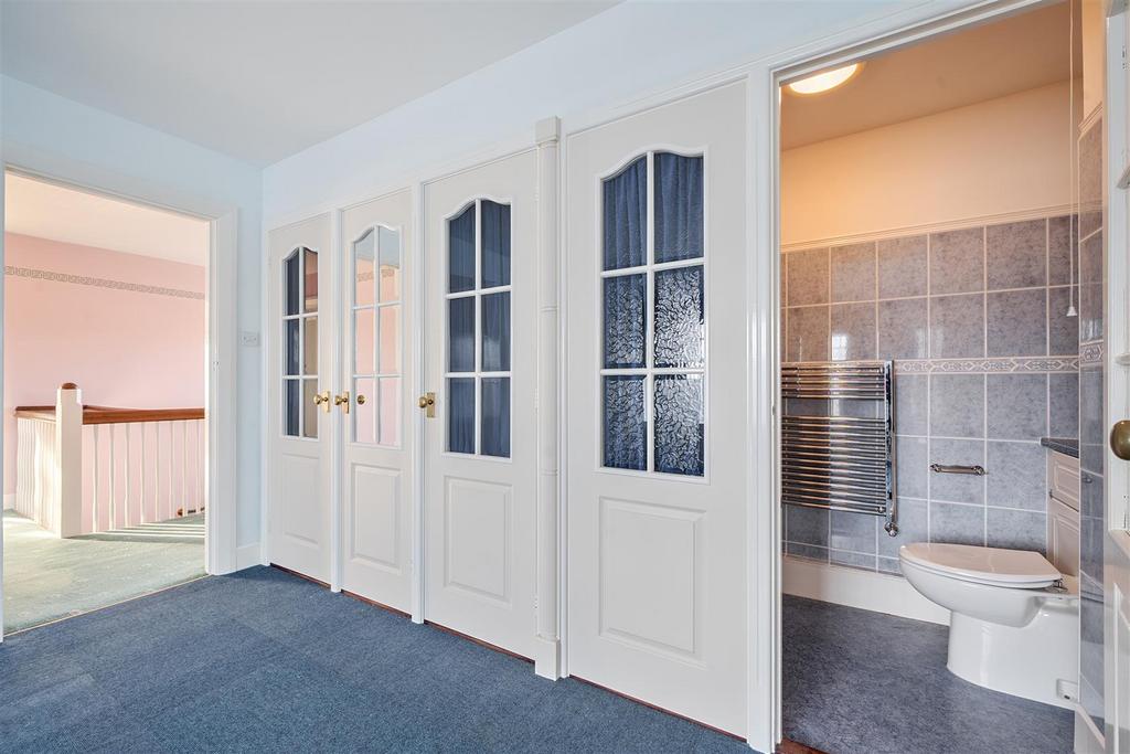Bedroom 1 En-suite
