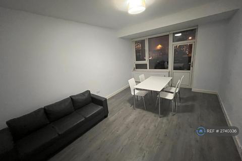 3 bedroom flat to rent, Graham Road, London, E8