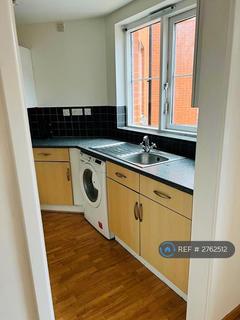 2 bedroom flat to rent, Wharf Close, Manchester, M1