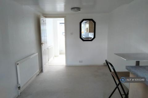 Studio to rent, Windsor, Windsor, SL4