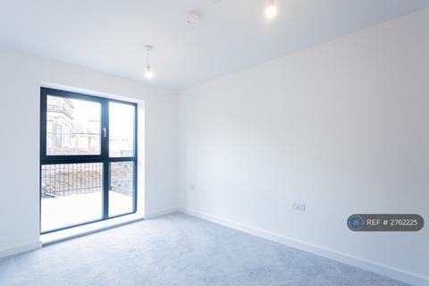 2 bedroom flat to rent, Strutt House, Derby, DE1